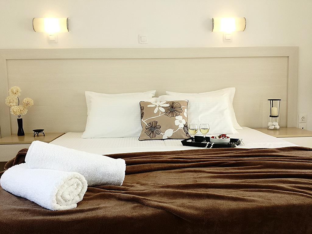 Crown Apartments Kalyves Habitación foto